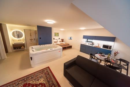 NOVE PRIDOBITVE NA GRADU_MAREC_25.03 (16)